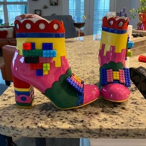 Irregular Choice Building Love